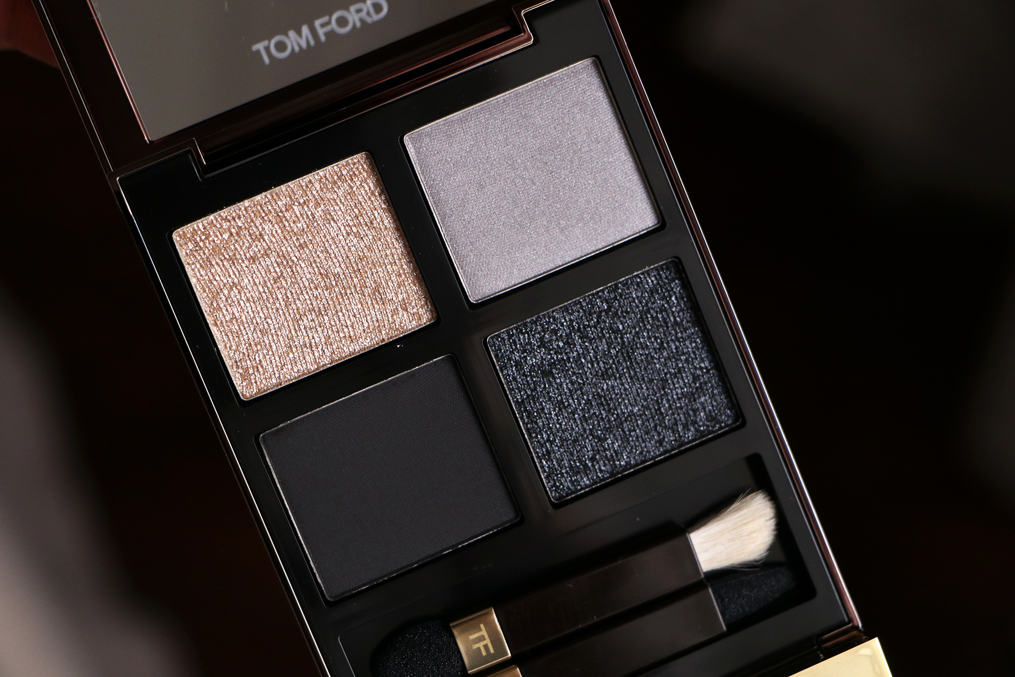 Тени том форд. Tom Ford Titanium Smoke 10. Том Форд Титаниум Смоки. Tom Ford палетка теней. Том Форд тени Титаниум.